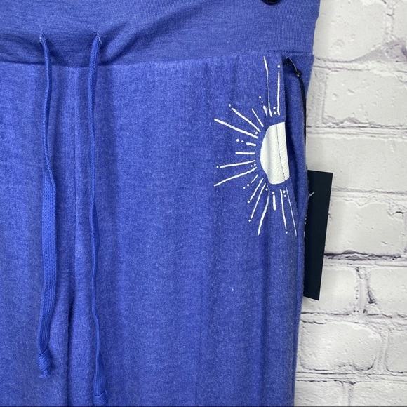 Wildfox Sunshine Parker Joggers - Picture 2 of 5